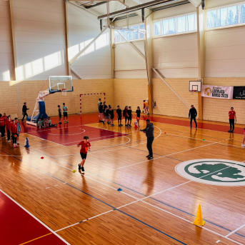 Sporto visa klase sacensības 6.klasēm Sējas skolā - 