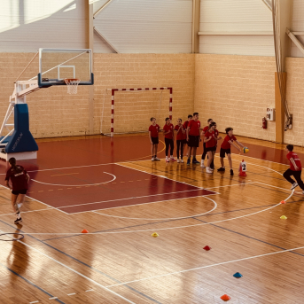 Sporto visa klase sacensības 6.klasēm Sējas skolā - 