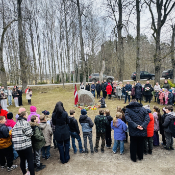 Piemiņas brīdis pie Birzēm - 