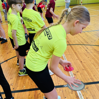 Sporto visa klase 3.klašu sacensības stafetēs - 