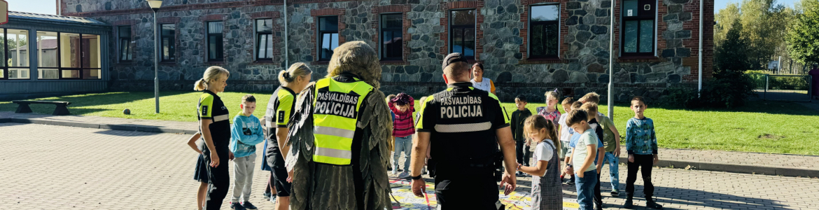 Izzinoša tikšanās ar policijas pārstāvjiem